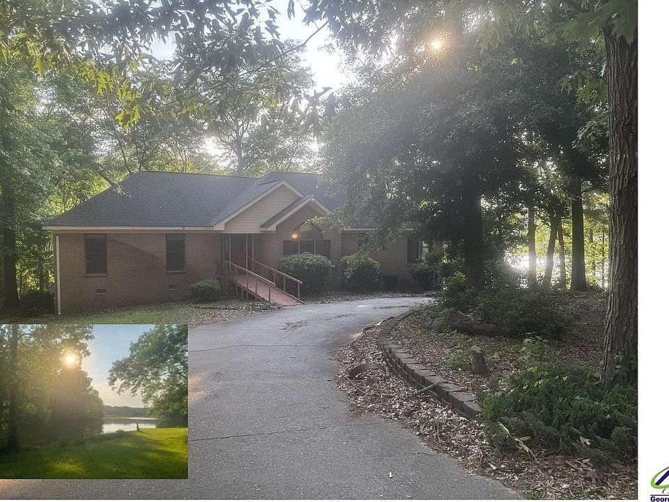 1st image of 411 Wexford Cir