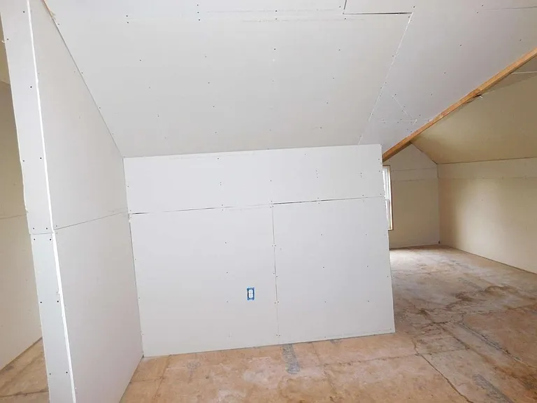 2335 Jennas Way SE — Photo 30