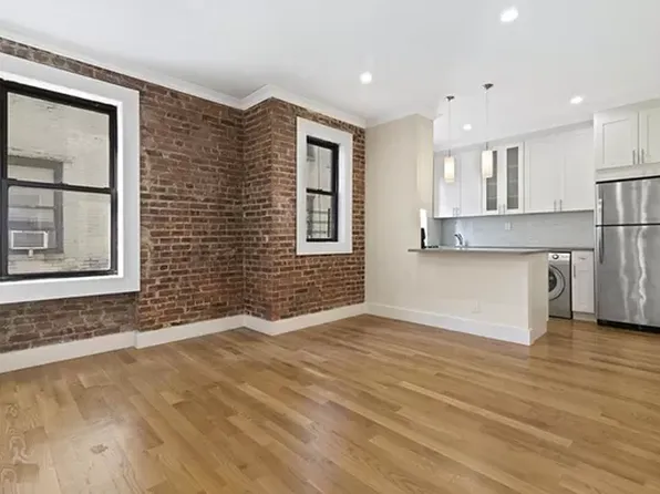 21-27 33rd St APT 2F, Astoria, NY 11105