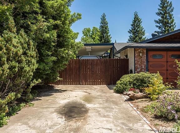 4th image of 7708 Wintergreen Dr