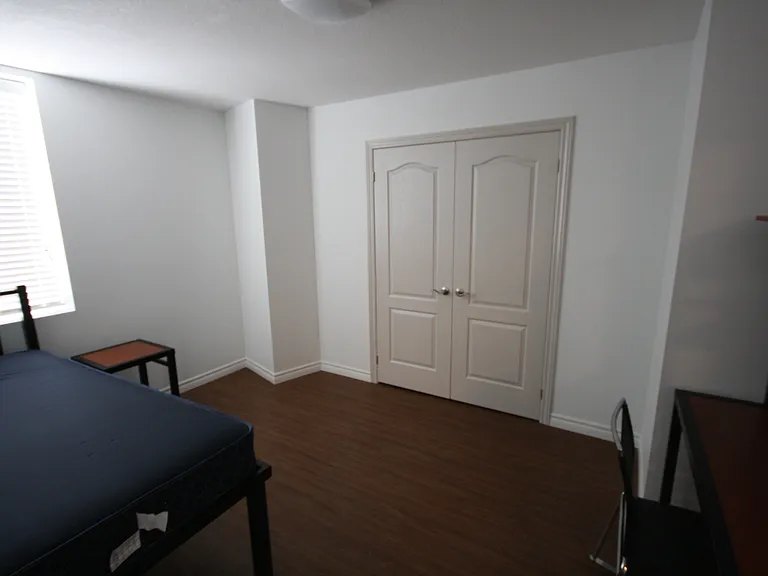 1100 Main St W #202-3 — Photo 7