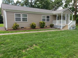 12216 Braddock Rd, Fairfax, VA 22030