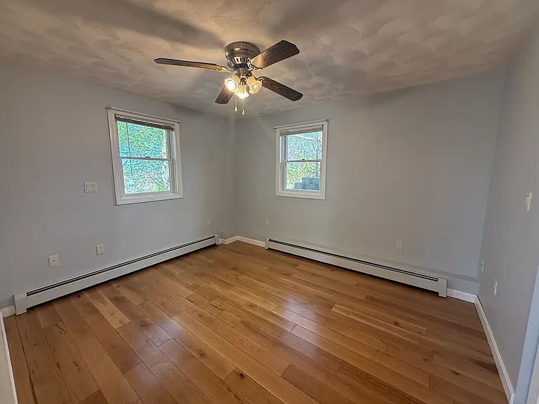 525 Proctor Ave #B — Photo 10