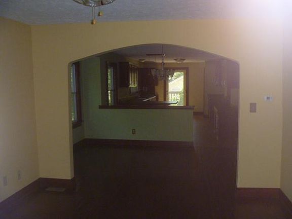 4th image of 737 E Markwood Ave