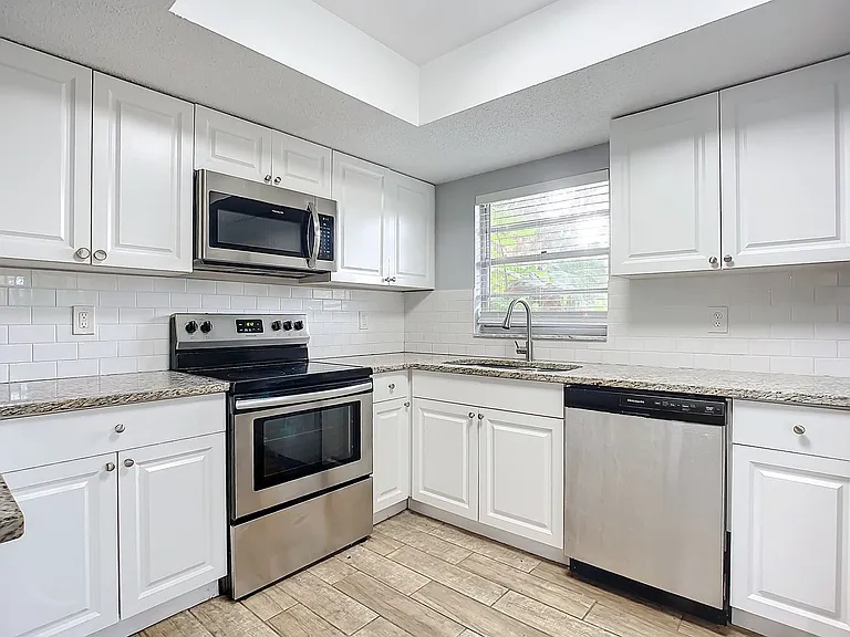 164 Sweetgum Ln — Photo 11
