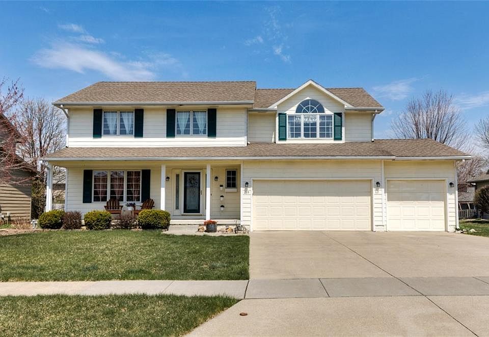1st image of 313 Plumwood Ct SW