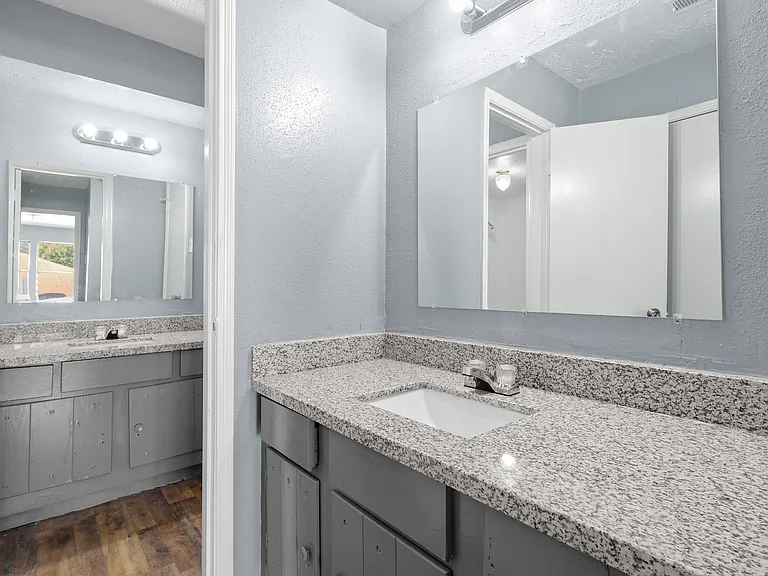 5706 Easthampton Dr #A — Photo 3