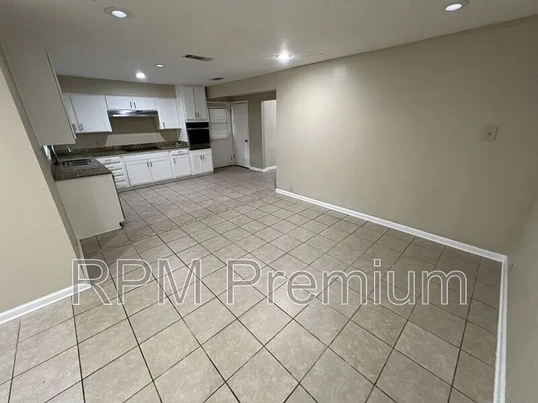 3280 Crestaire Dr — Photo 6