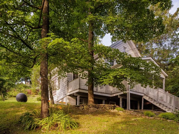 14 Tanners Lane, Hudson, NY 12534