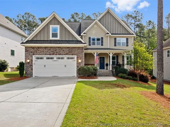 48 Valley Brook Ln, Spring Lake, NC 28390