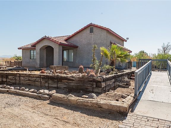 2nd image of 3000 E Sagebrush Drive
