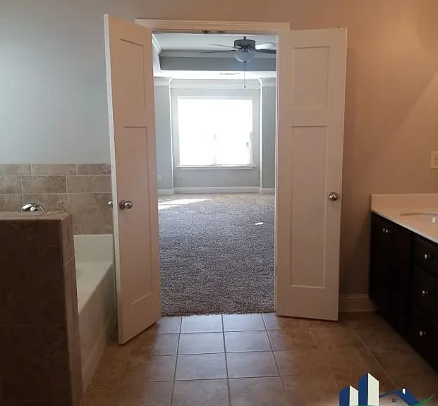 4201 Towncastle Ln — Photo 9