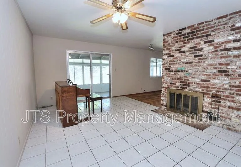 1200 Gary Way — Photo 14
