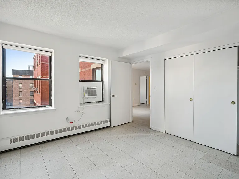 20-16 Seagirt Blvd #107 — Photo 8