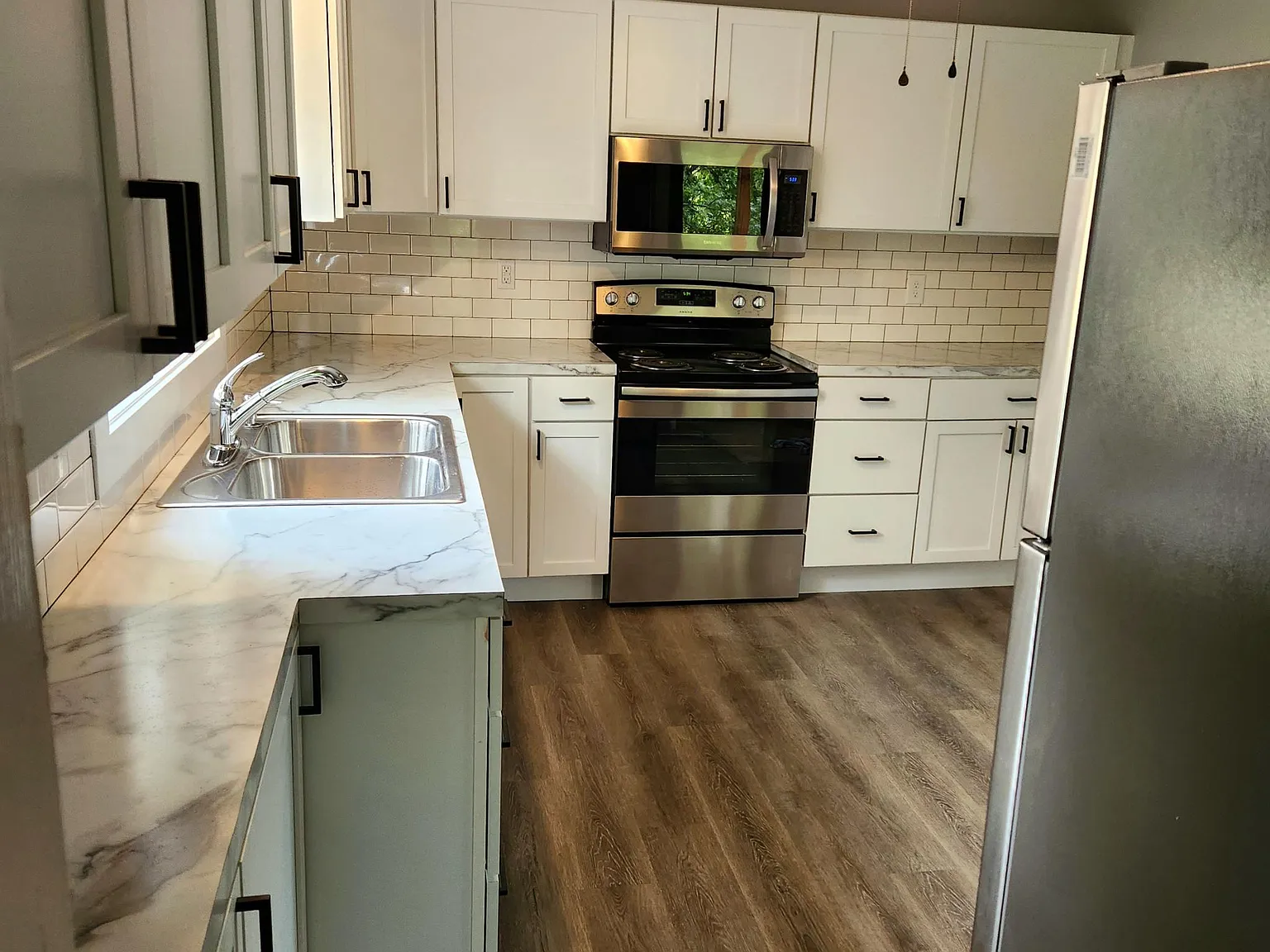 4 bed, 1430 sqft, $2,350 — Photo 4