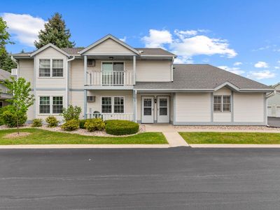 630 Barrington COURT UNIT B, West Bend, WI, 53095