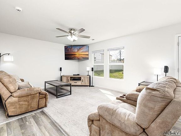 4th image of 1741 Bridgewood Rd