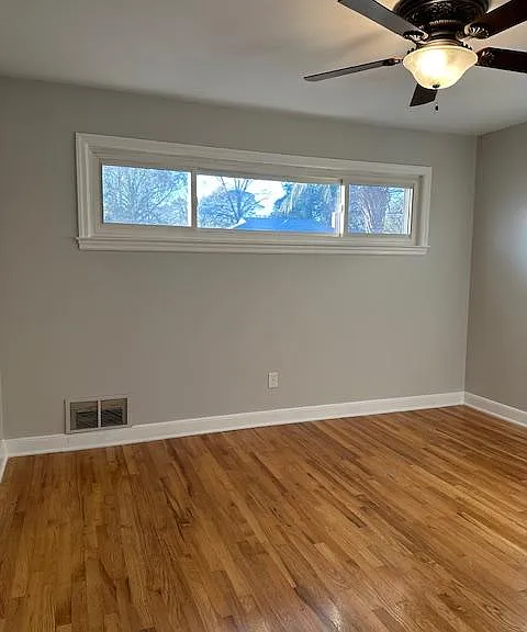 1212 Deerwood St — Photo 4