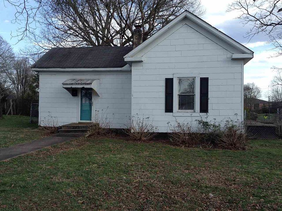 1st image of 107 W Clairborne St