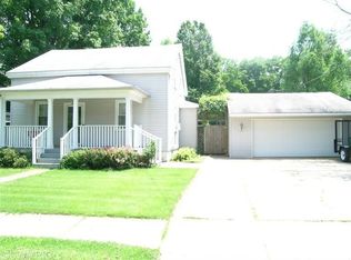 425 White Pigeon Rd, Constantine, MI 49042