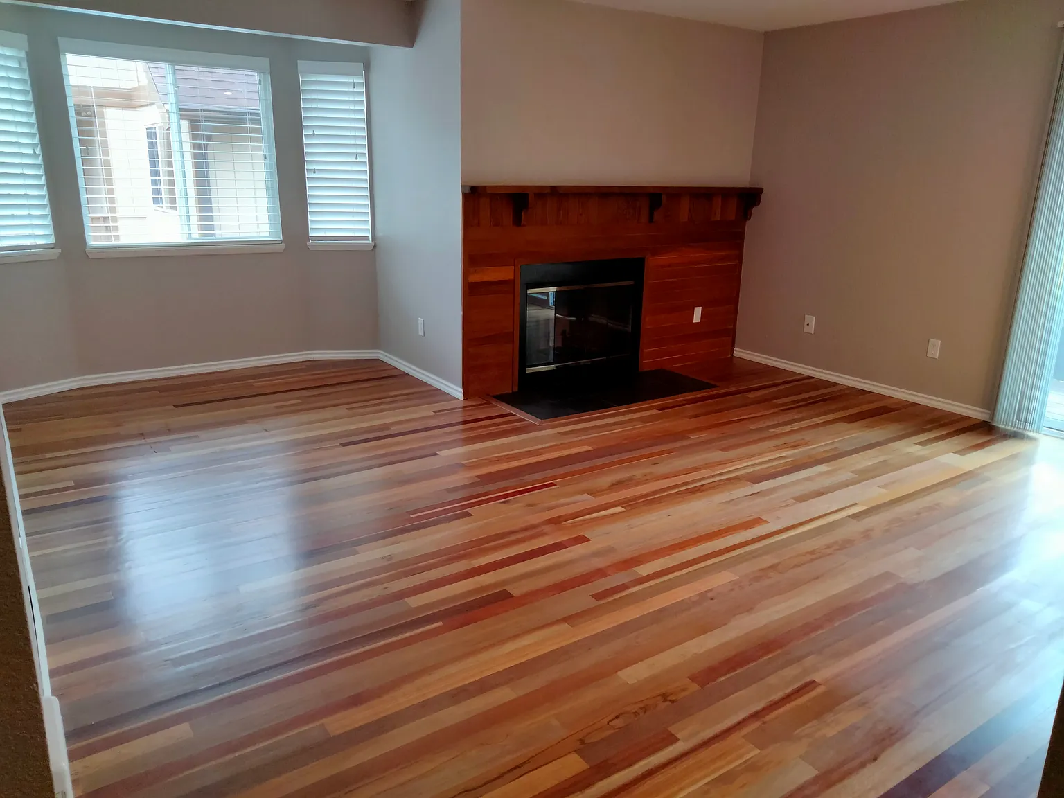 2 bed, 820 sqft, $2,300 — Photo 4