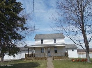 736 Pleasant Hill Rd, Bronson, MI 49028