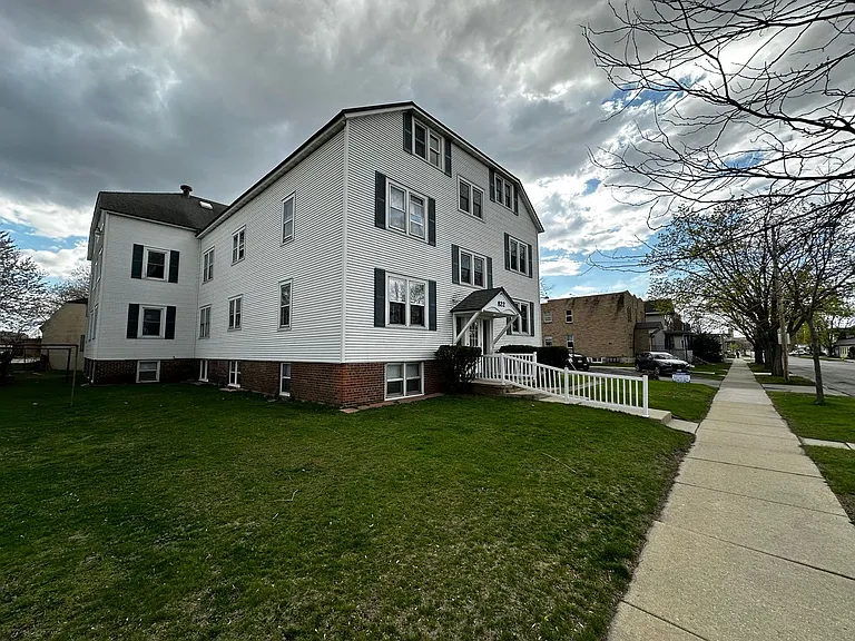 822 Pine St — Photo 66
