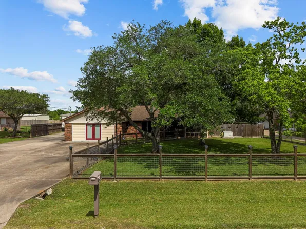3731 Avenue G 1/2, Santa Fe, TX 77510