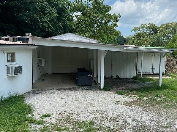 1230 Joe Carter Rd, Livingston, TN 38570