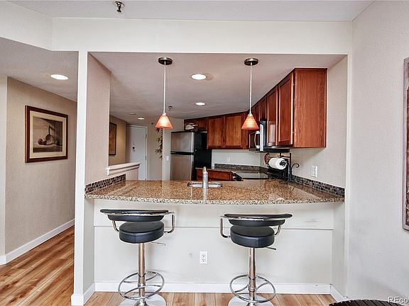 4th image of 100 Park Ave W APT 1003