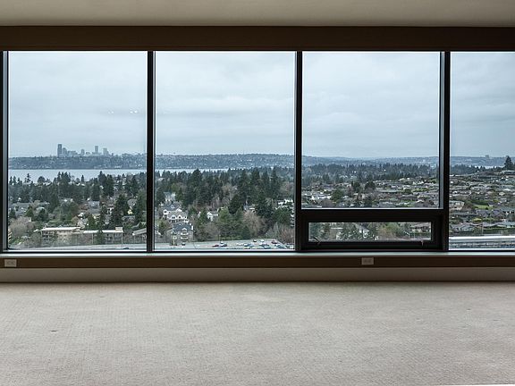 3rd image of 650 Bellevue Way NE #4