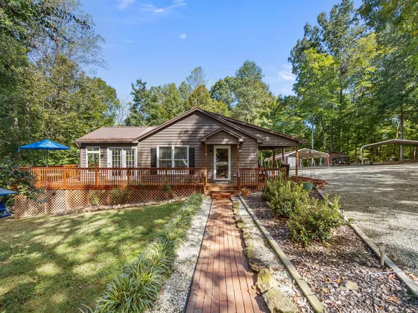 121 Cornwallis Ct, Mebane, NC 27302