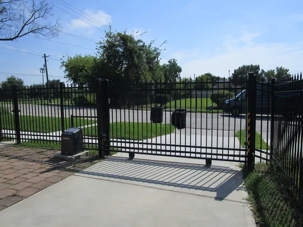 3121 Rosedale St Unit 2, Houston, TX 77004