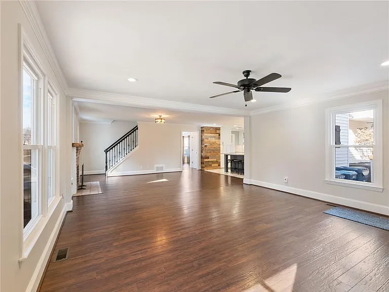 3965 Hamilton View Way — Photo 18