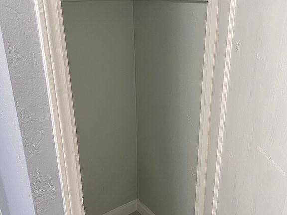 5th image of 46 Peabody St