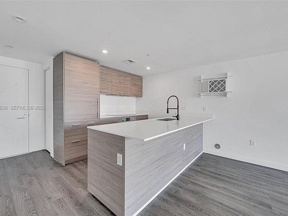 4th image of 1300 S Miami Ave #4711
