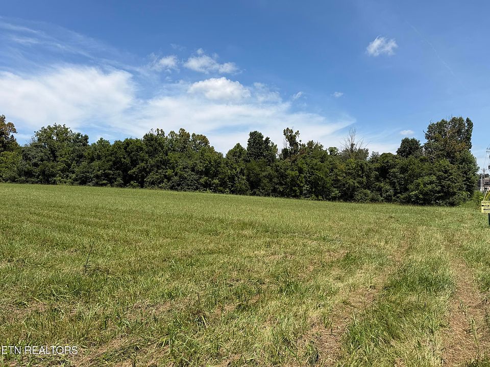 1st image of 375 S White Pine Rd