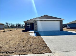 513 Kenneth St, Elkins, AR 72727