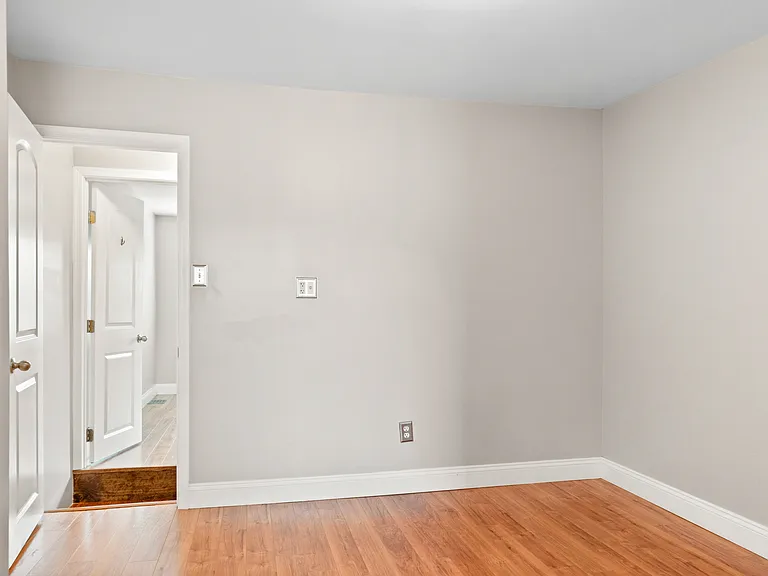 1524 E Clement St — Photo 18