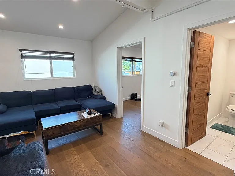 7257 Wilbur Ave — Photo 8