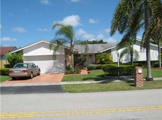 12111 SW 96th St, Miami, FL 33186