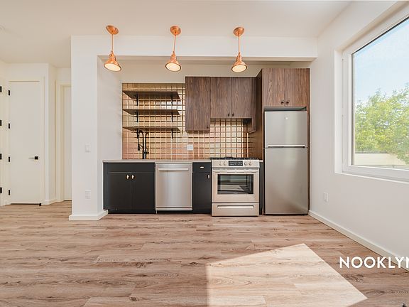 3rd image of 150 Bayard St APT 603