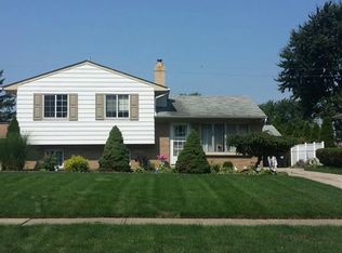 6188 Elmdale Rd, Brookpark, OH 44142