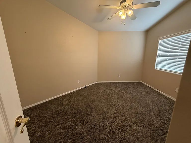 2460 Topanga Dr — Photo 17