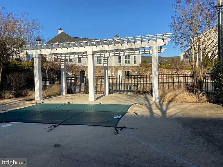 2849 Chinkapin Oak Ln — Photo 32