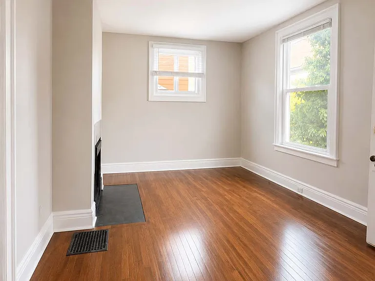 24 Cleveburn Pl #F-1 — Photo 1