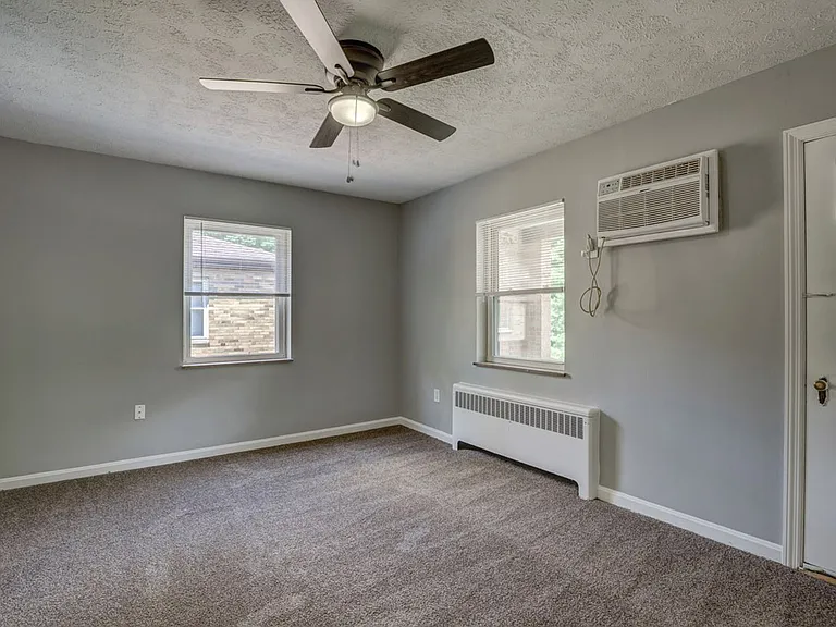 1672 Llanfair Ave #3 — Photo 12