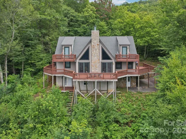 101 Falcon Crest Loop, Maggie Valley, NC 28751
