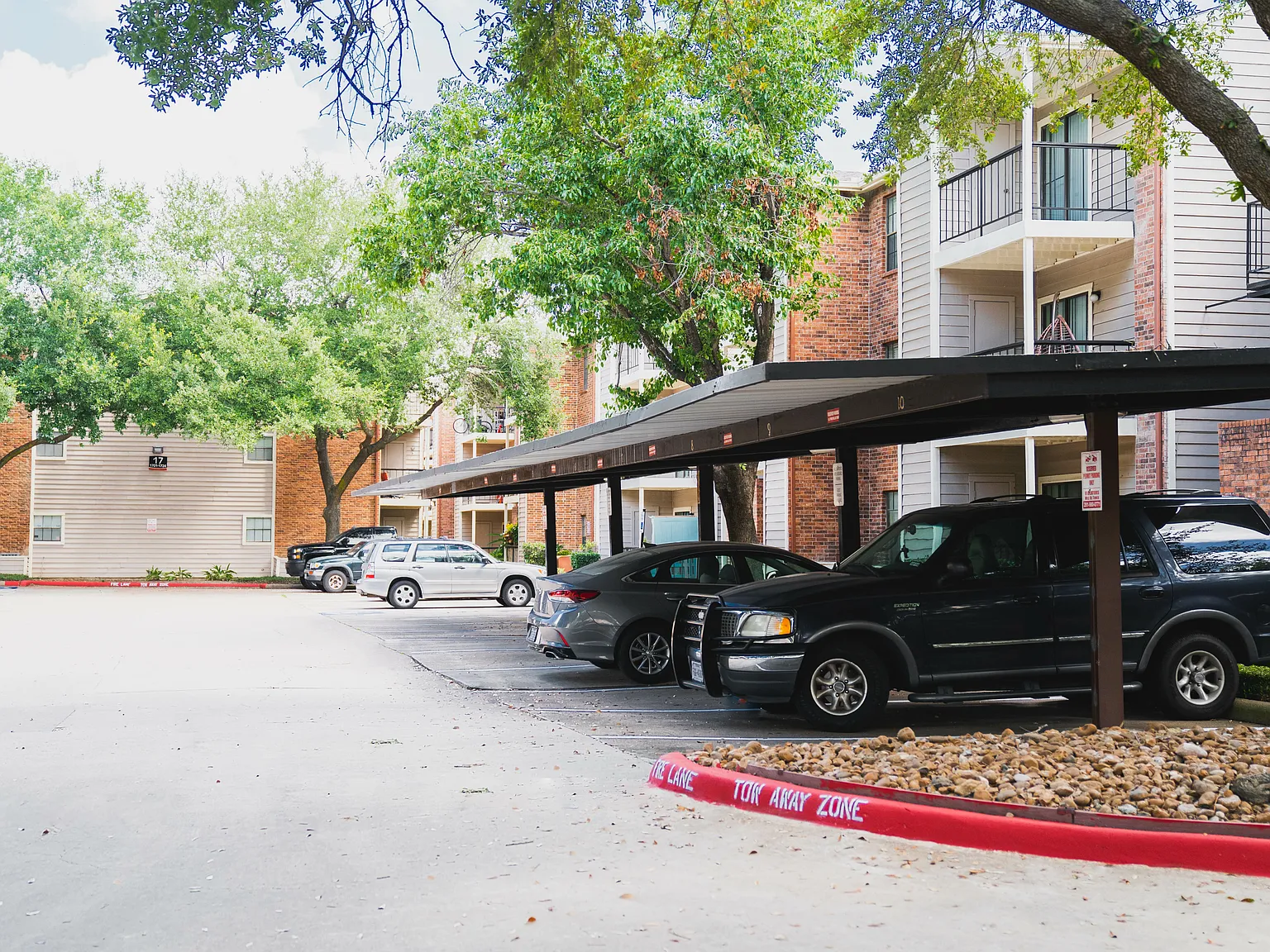 Westchase Creek Apartment Homes — Photo 3