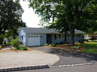 624 N Thompson St, Raritan, NJ 08869